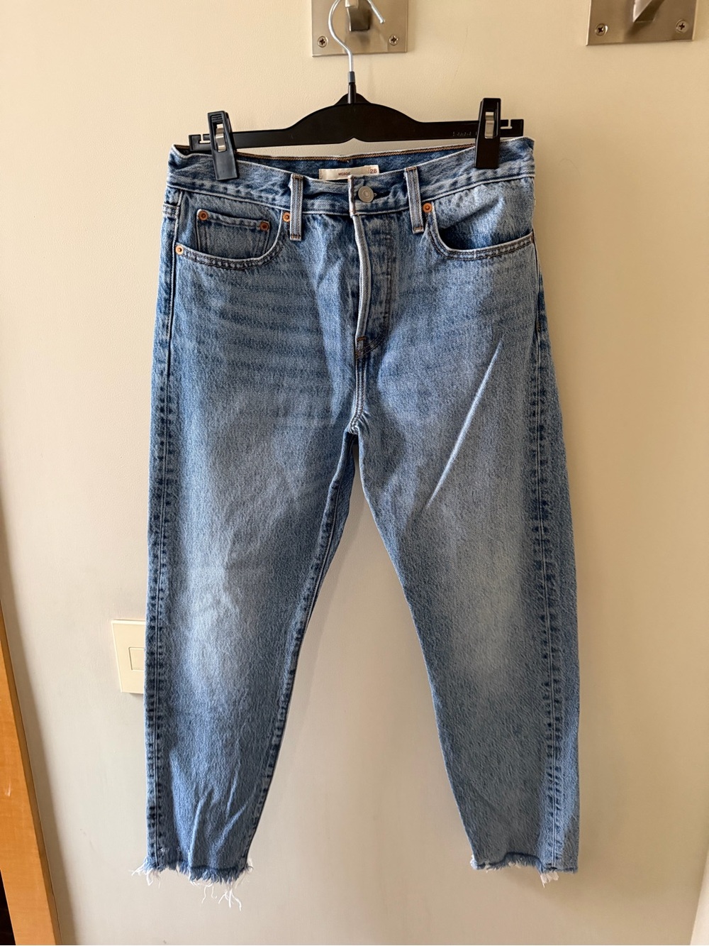 Levi’s Wedgie Light Blue Straight-Leg Jeans